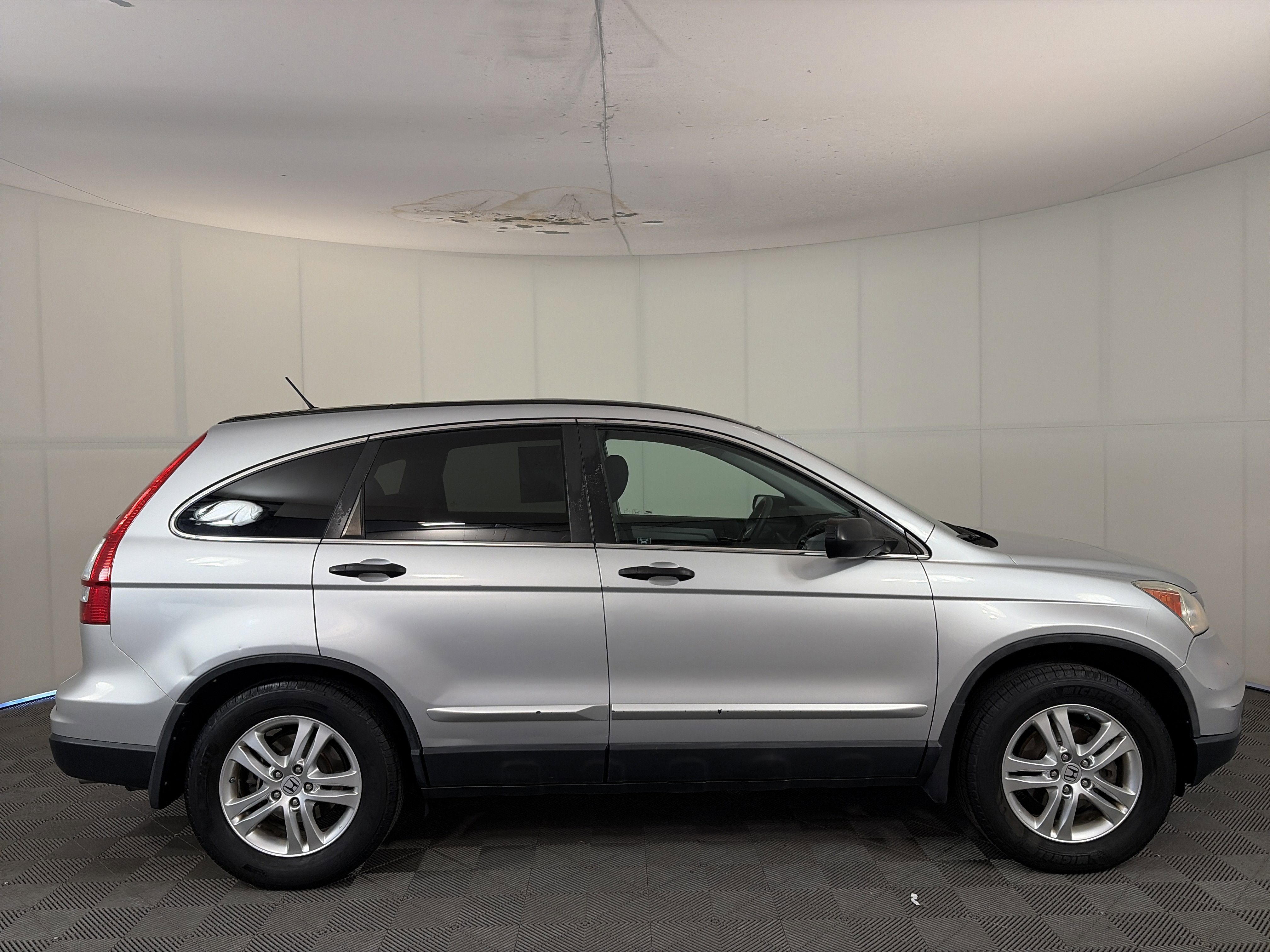 Used 2010 Honda CR-V EX image 4