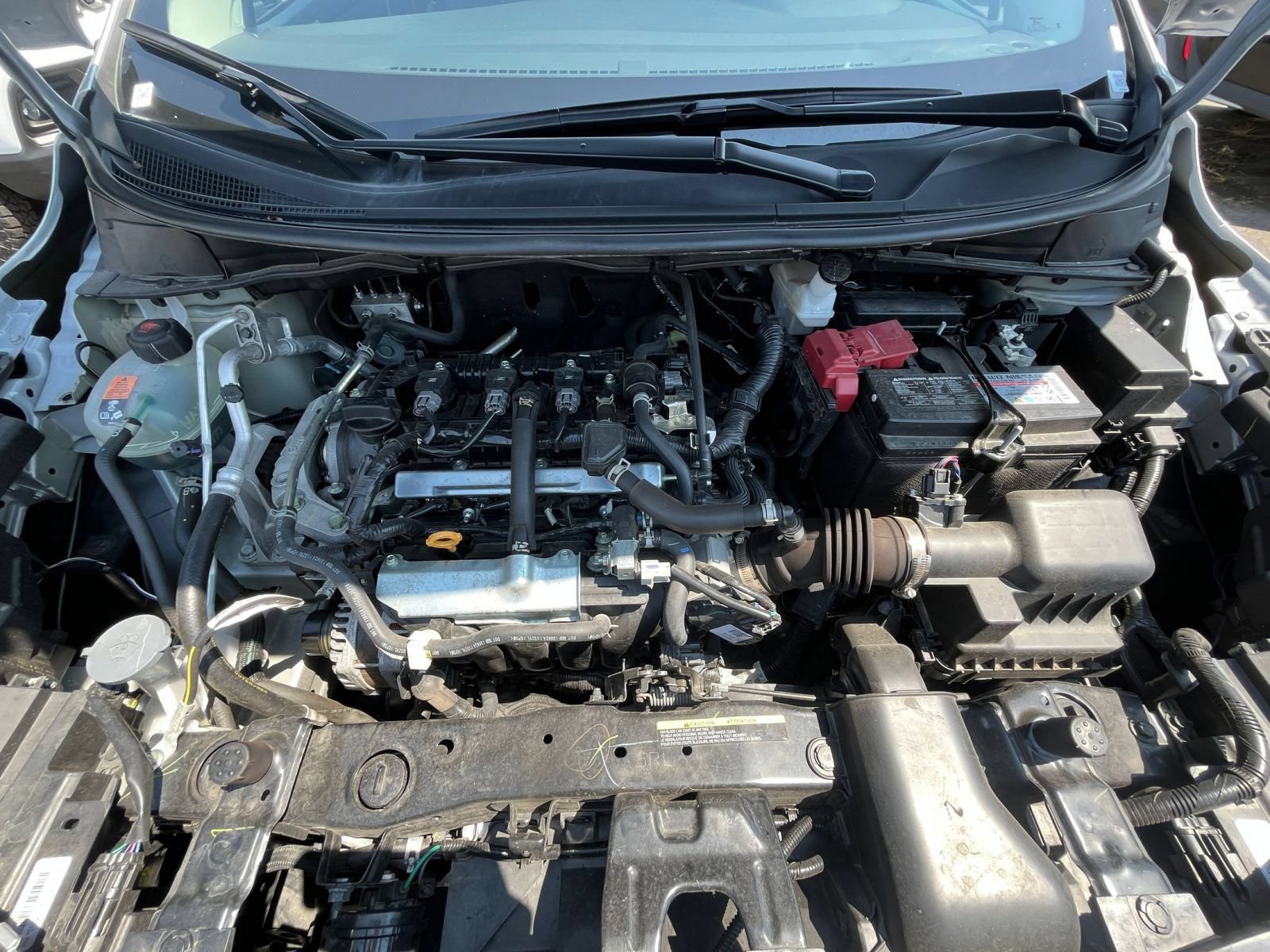 Used 2025 Nissan Versa SV FWD image 27