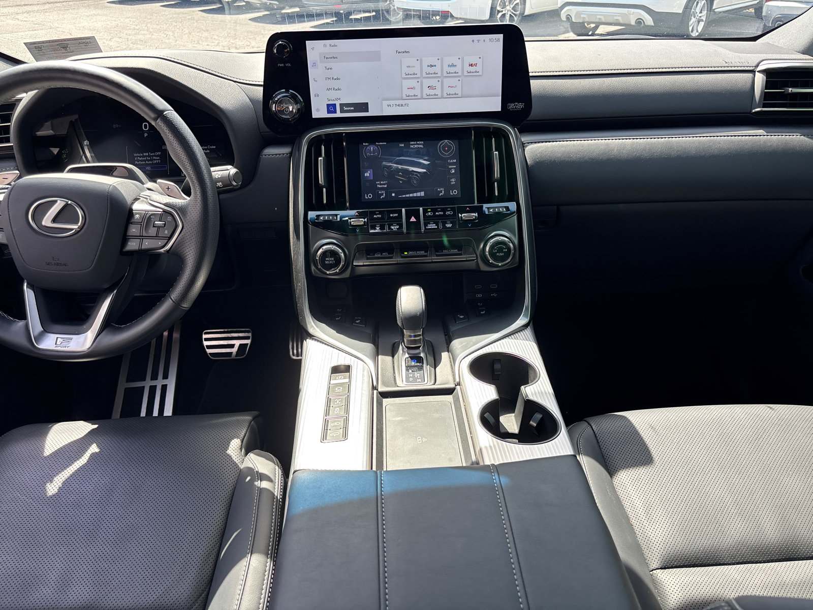 Used 2025 Lexus LX 700h F Sport AWD/4WD image 32