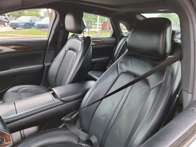 Used 2018 Lincoln MKZ Reserve w/ Luxury Package FWD image 10