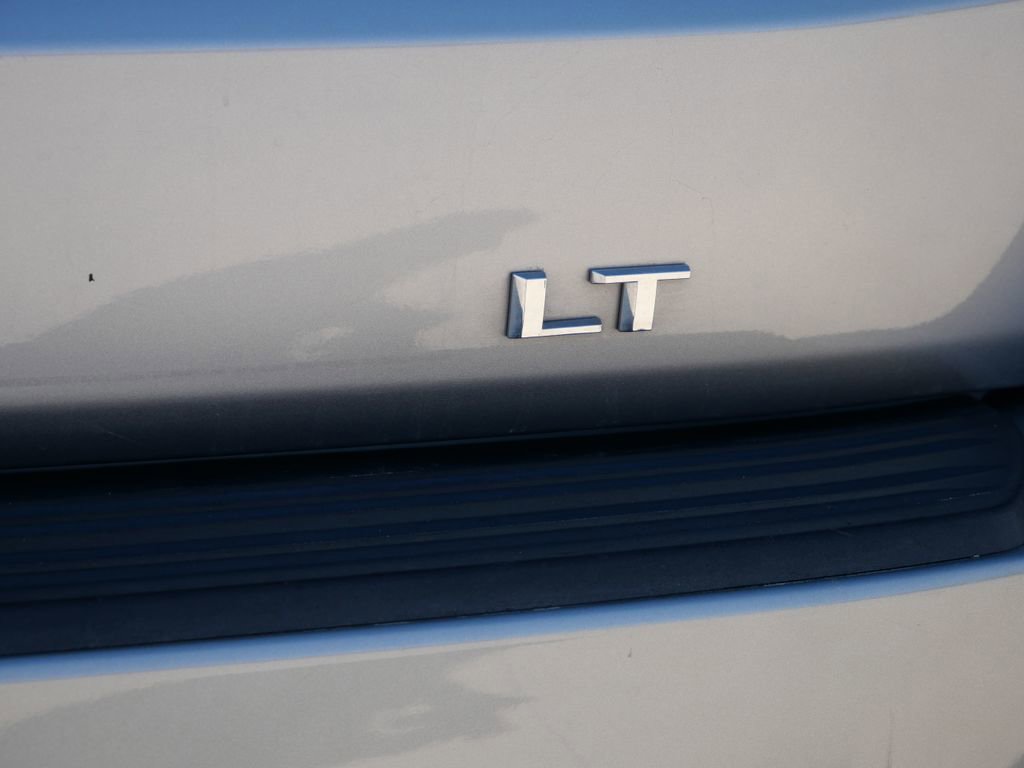 Used 2024 Chevrolet Suburban LT AWD/4WD image 8