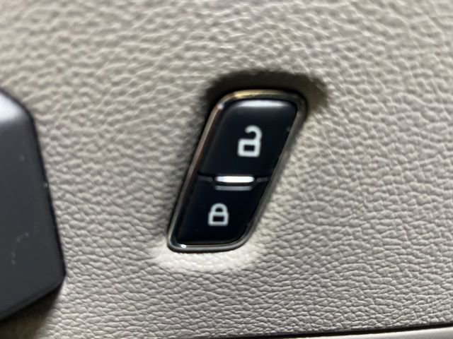 Used 2015 Ford F150 XLT w/ Equipment Group 301A Mid image 11