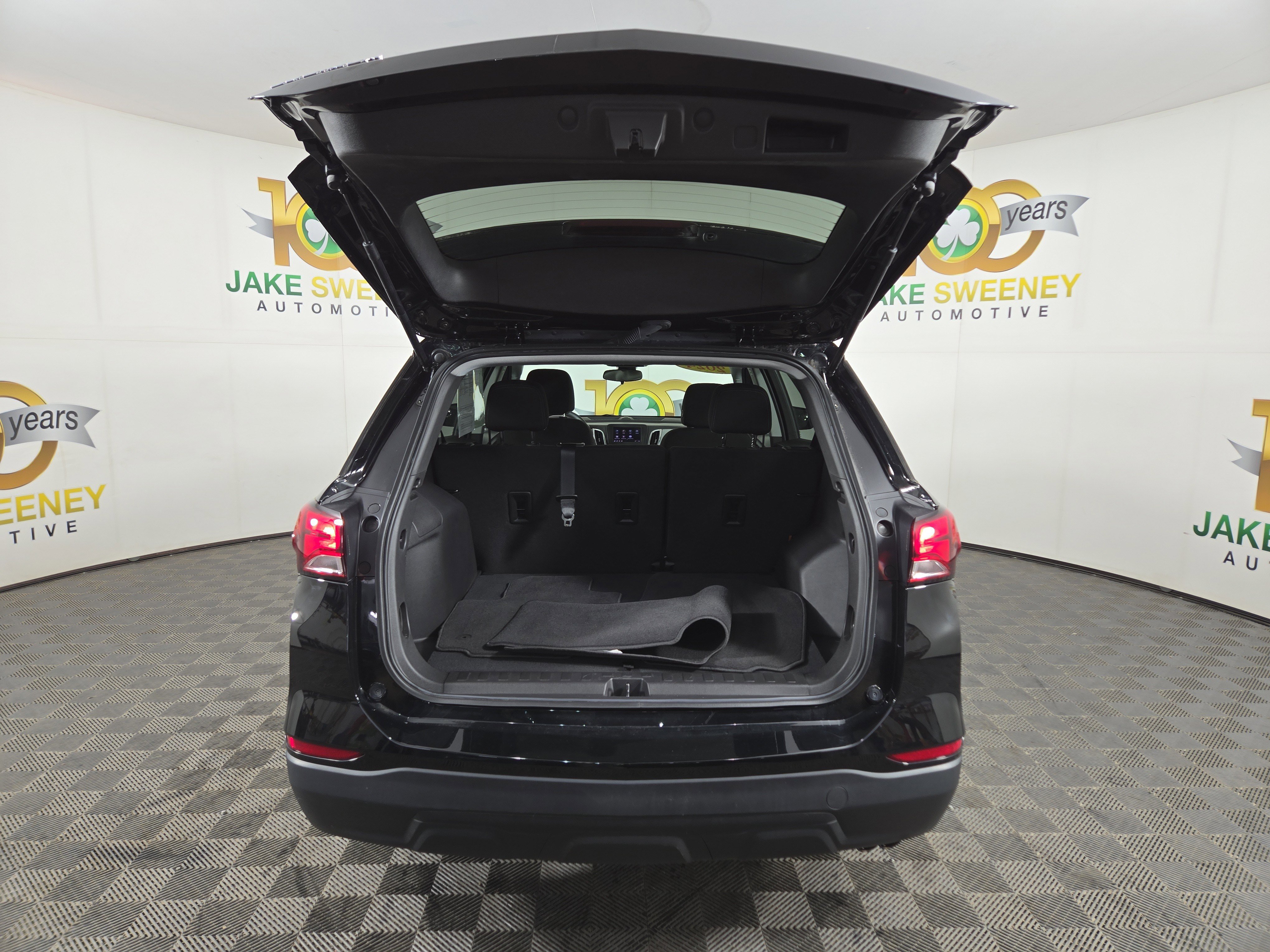 Certified 2024 Chevrolet Equinox LS w/ LS Convenience Package image 32