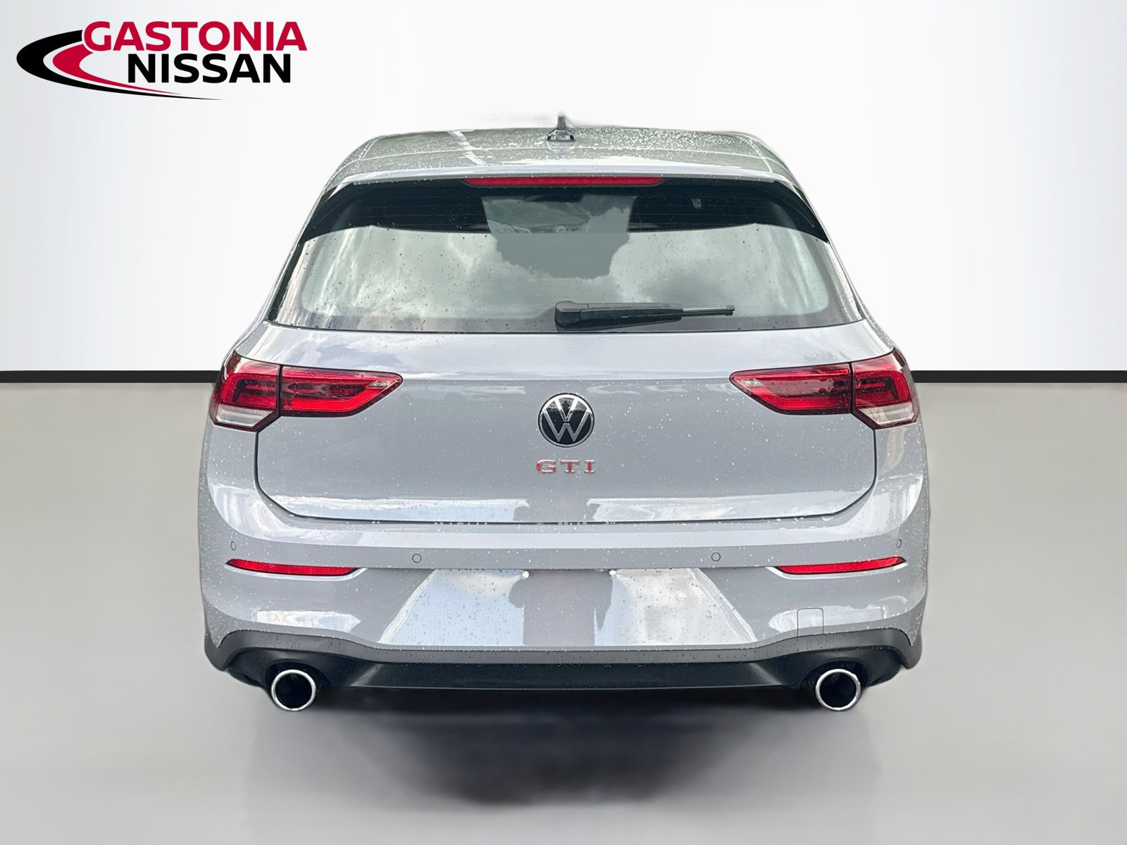 Used 2025 Volkswagen GTI SE FWD image 7