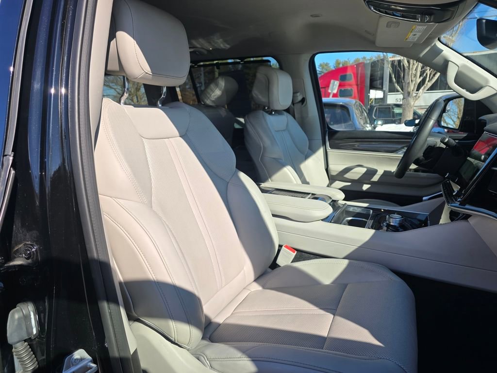 Used 2022 Jeep Wagoneer Series I w/ Convenience Group I image 12