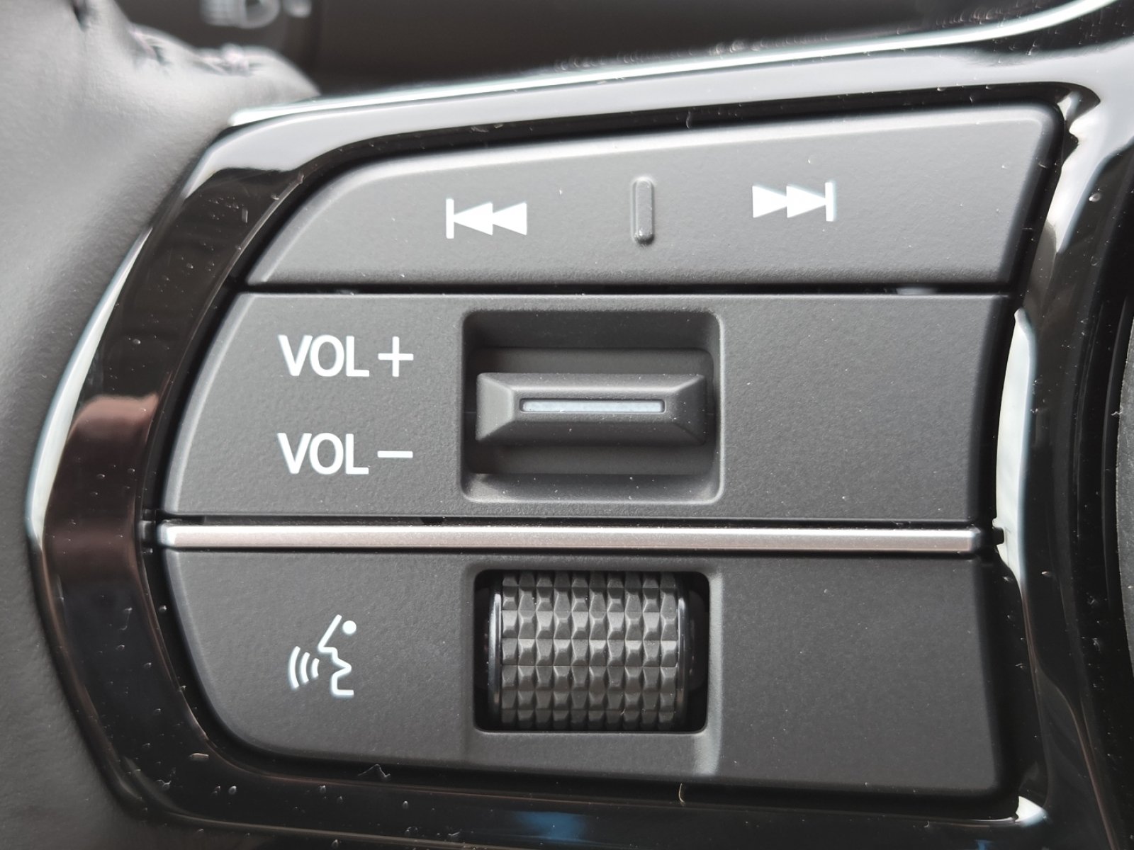 New 2026 Honda CR-V EX-L image 11