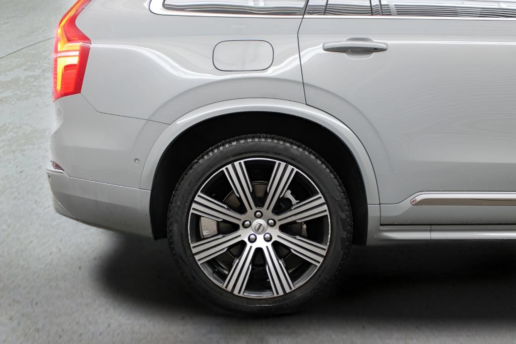 Used 2024 Volvo XC90 B6 Ultimate w/ Protection Package Premier AWD/4WD image 44
