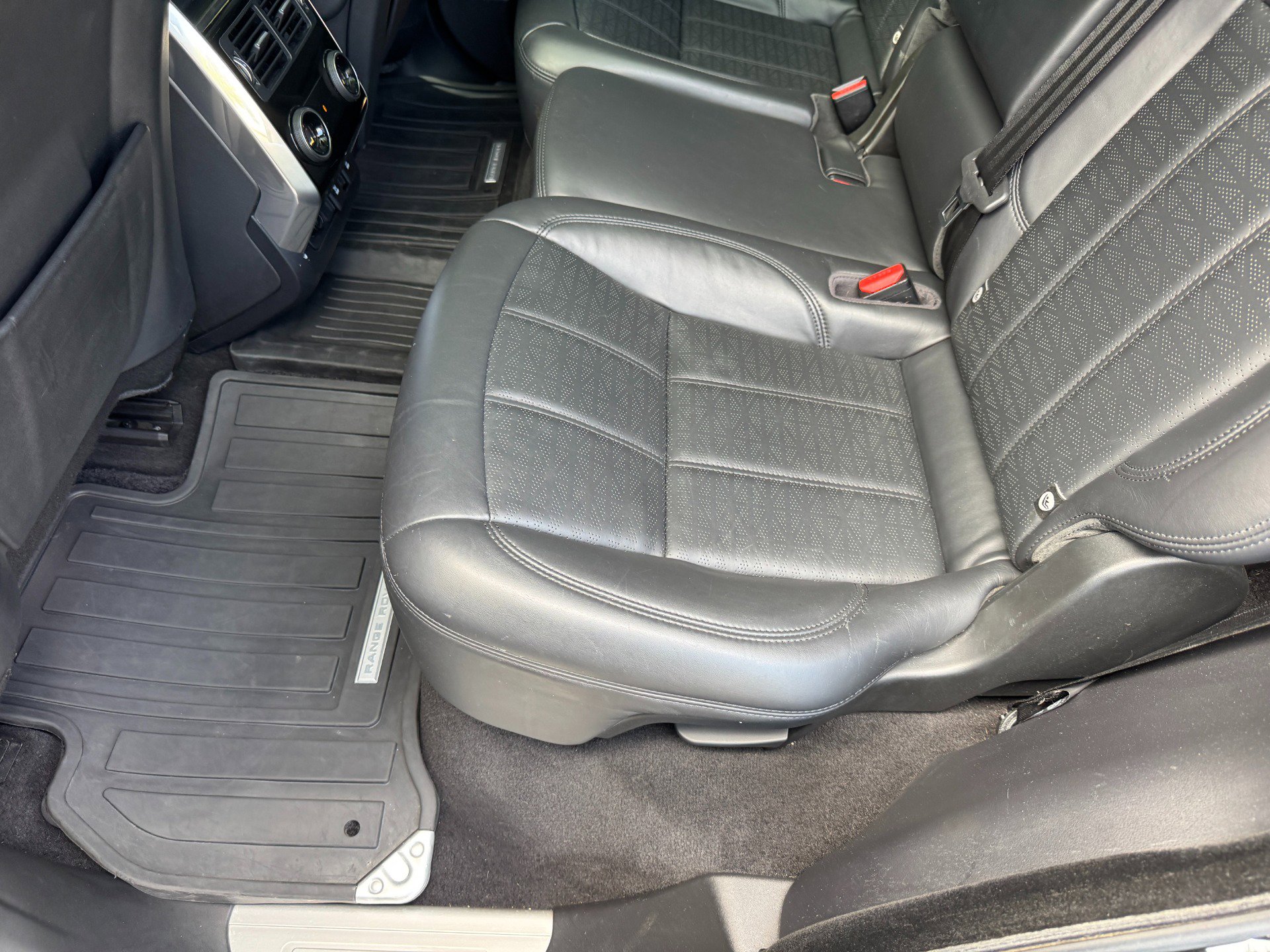 Used 2018 Land Rover Range Rover Sport HSE Dynamic AWD/4WD image 49
