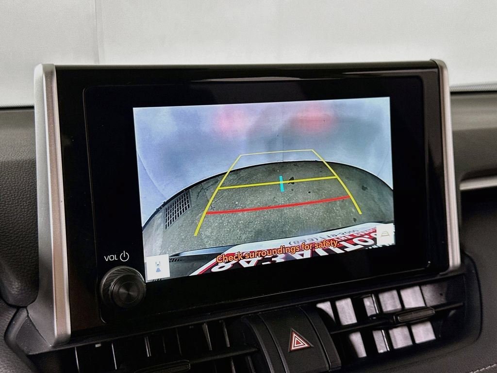 Used 2025 Toyota RAV4 LE AWD/4WD image 11