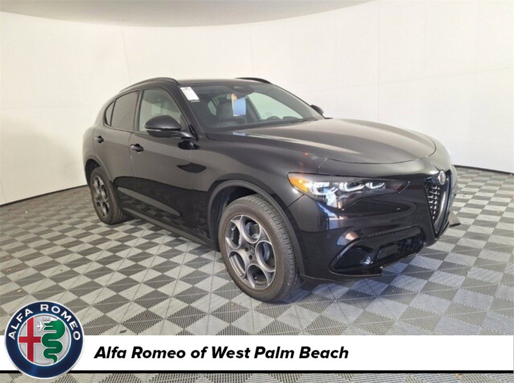 New 2025 Alfa Romeo Stelvio Sprint w/ Convenience Package video 1