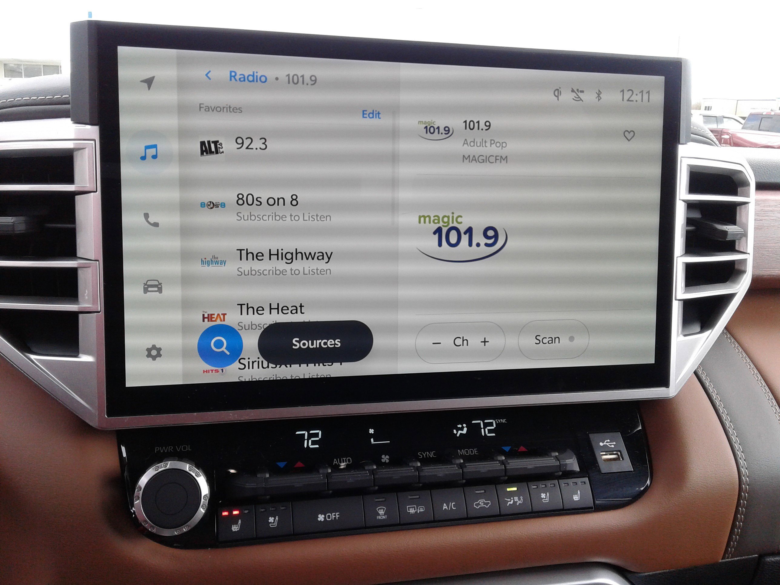 Used 2025 Toyota Tundra 1794 Edition image 17