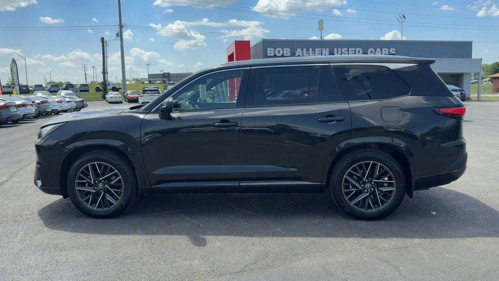 Used 2024 Lexus TX 350 AWD w/ Captains Chair Package image 4