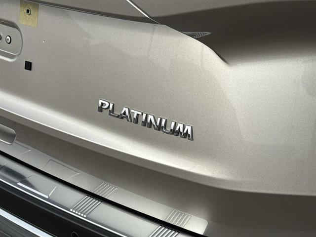 Used 2023 Nissan Rogue Platinum w/ Platinum Premium Package image 8