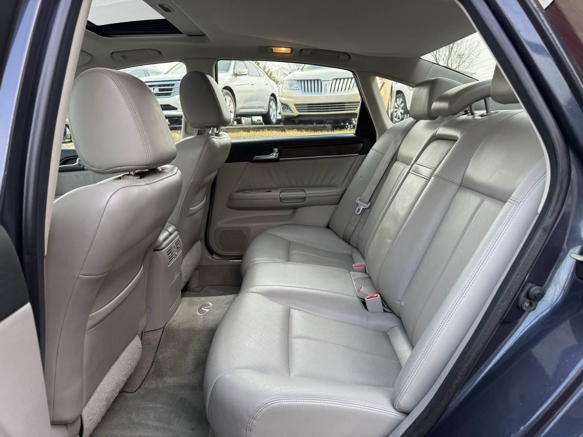 Used 2008 INFINITI M35 x w/ Technology Pkg image 11