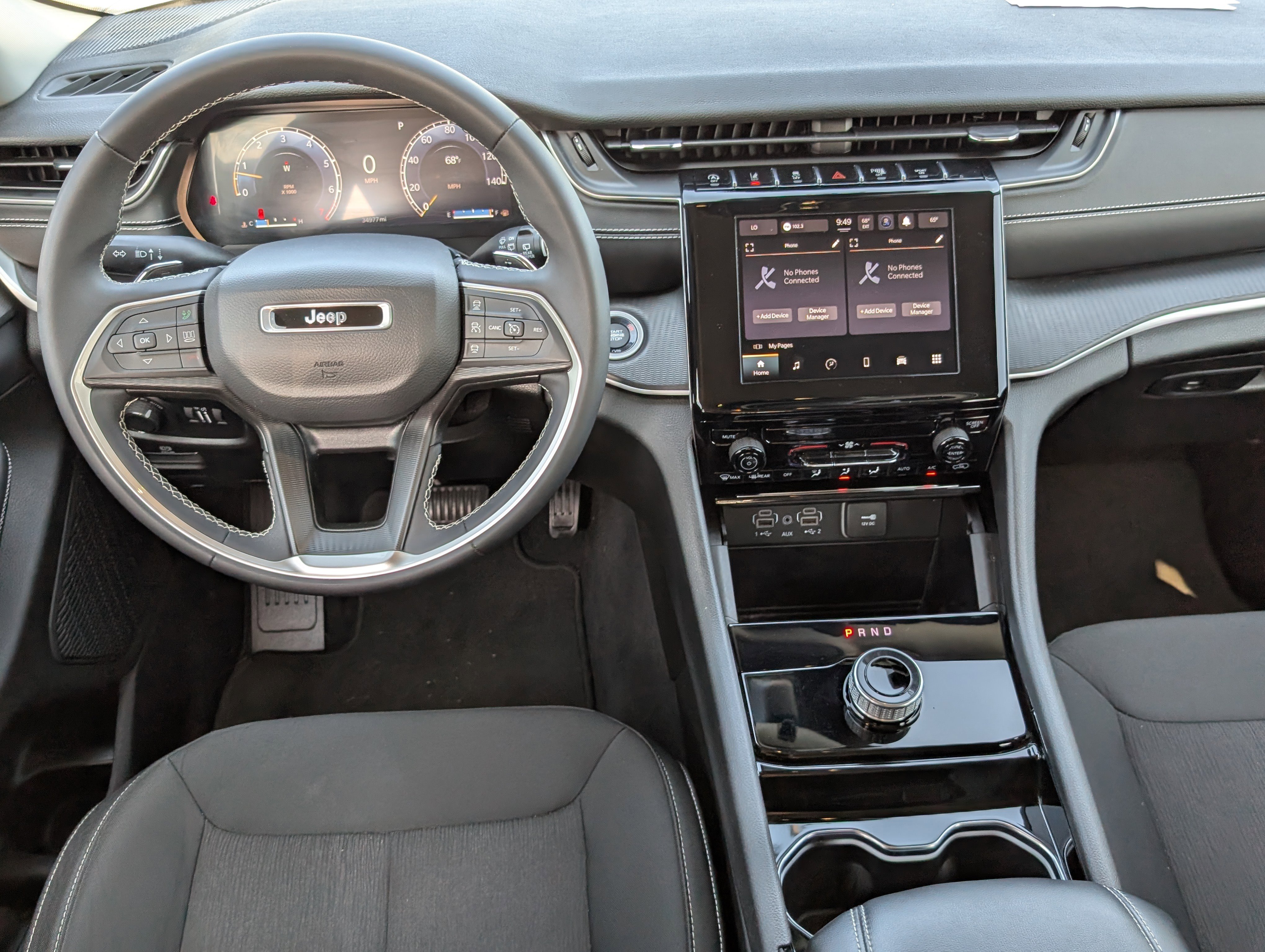 Used 2023 Jeep Grand Cherokee L Laredo RWD image 11