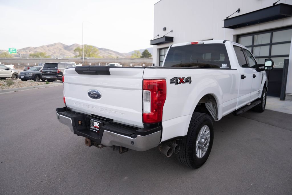 Used 2017 Ford F350 XLT w/ XLT Value Package image 8