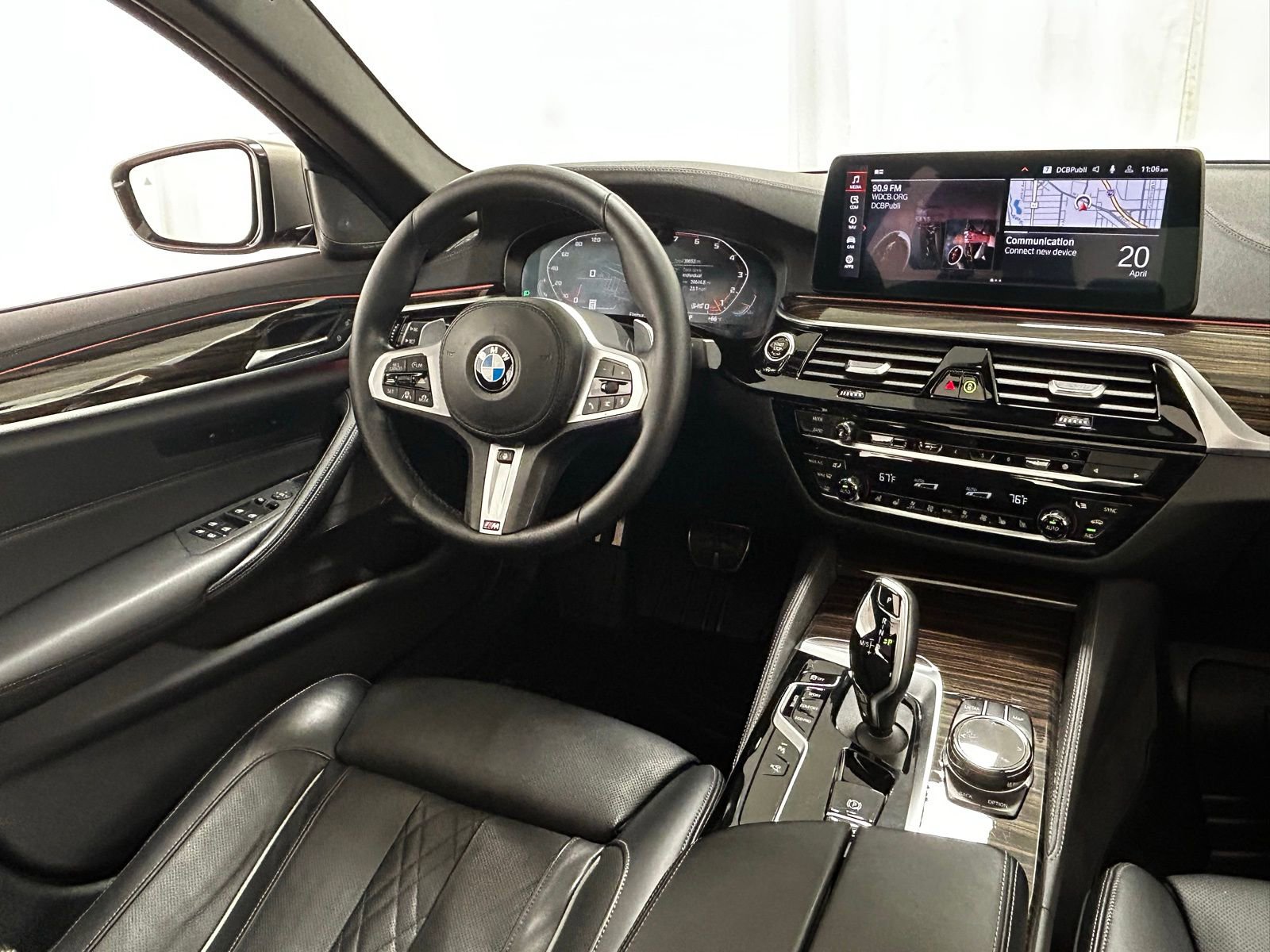 Used 2021 BMW M550i xDrive w/ Executive Package image 10