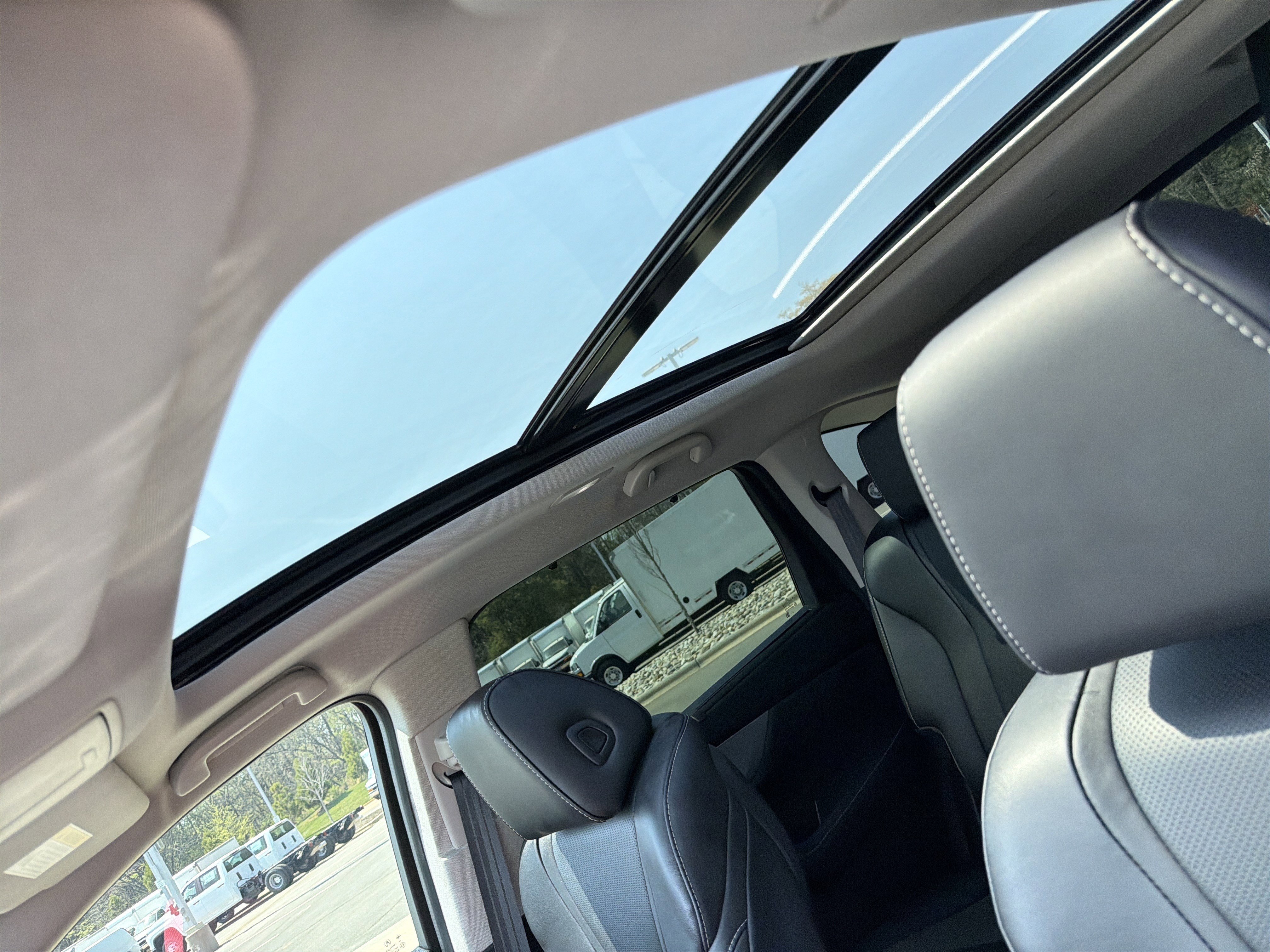 Certified 2024 Acura MDX FWD w/ Technology Package image 36