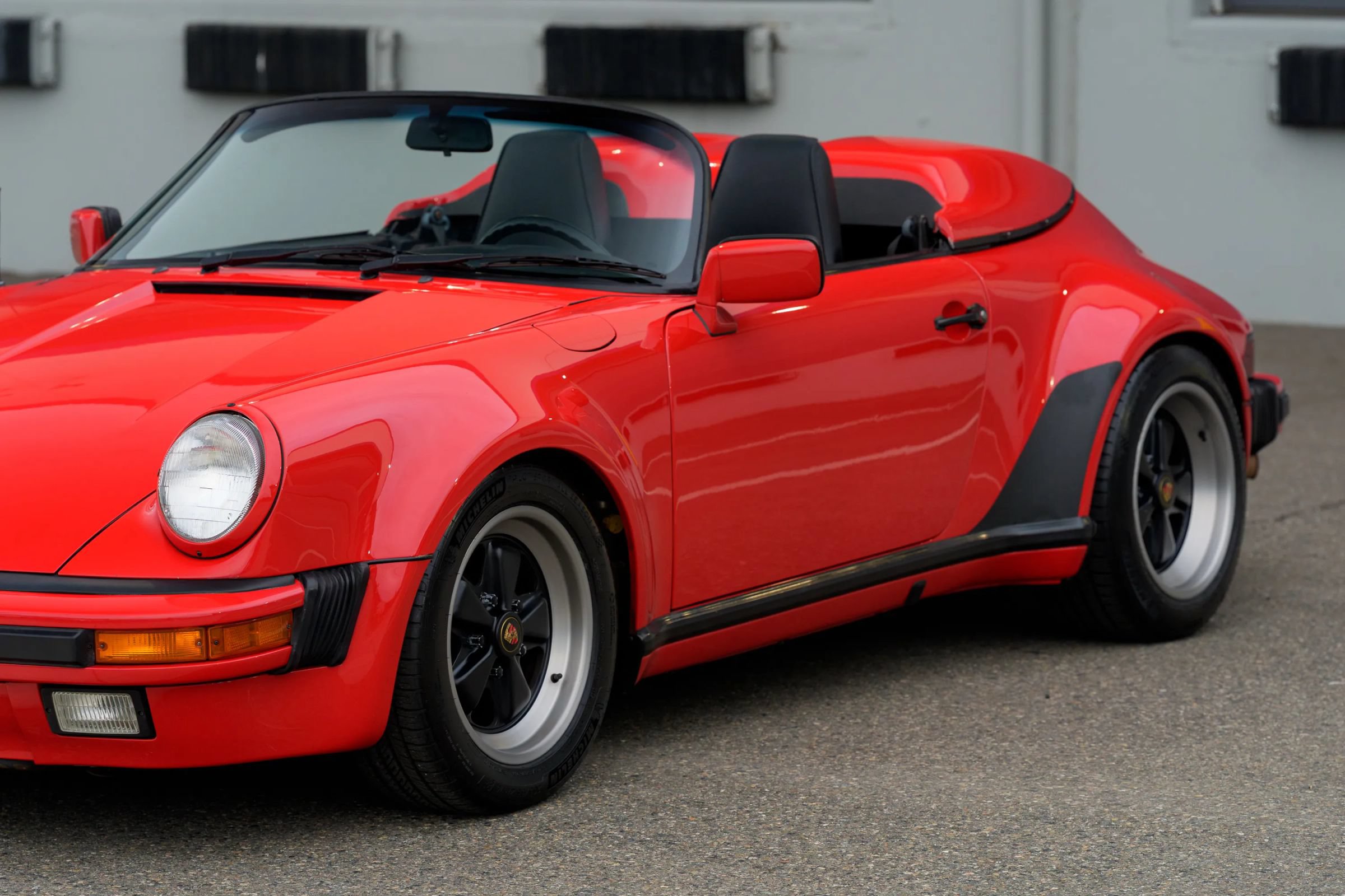 Used 1989 Porsche 911 Carrera RWD image 42