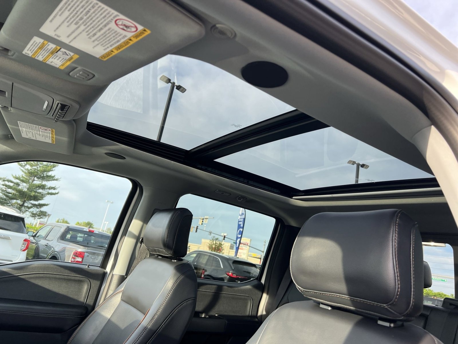 Used 2026 Ford F250 Lariat w/ Lariat Ultimate Package AWD/4WD image 32