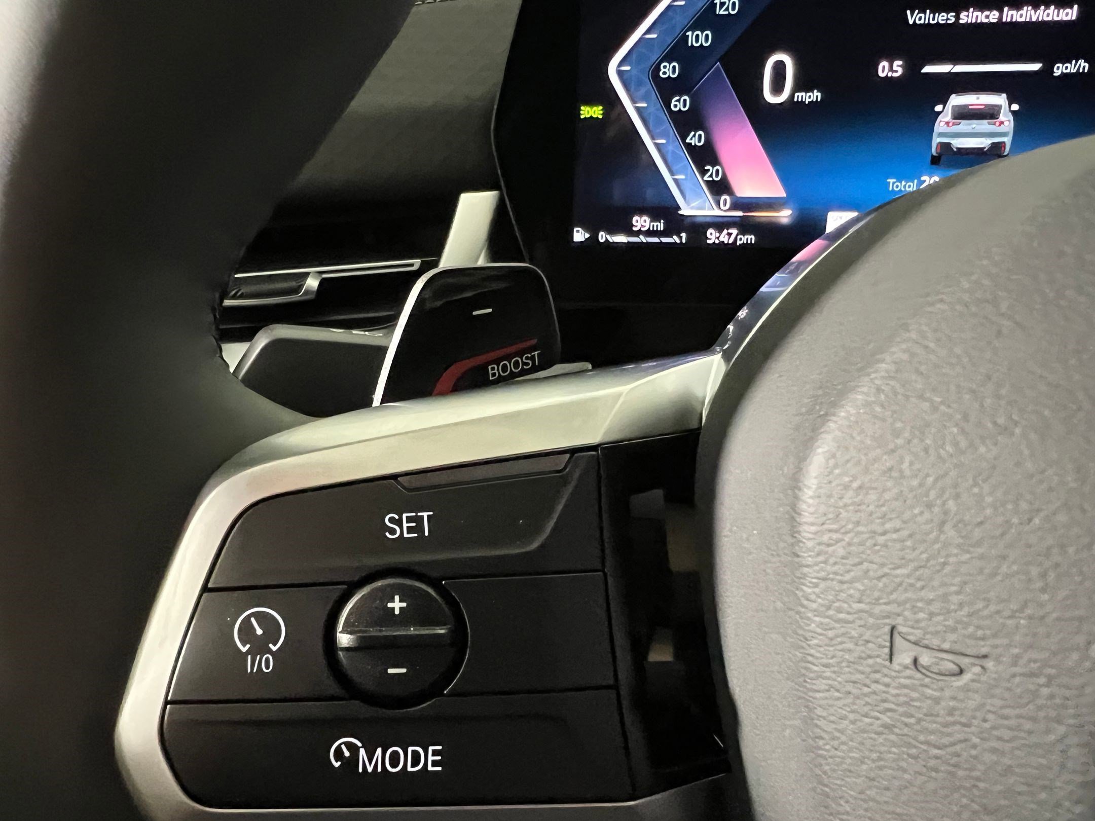 Used 2025 BMW X2 xDrive28i w/ Premium Package image 18