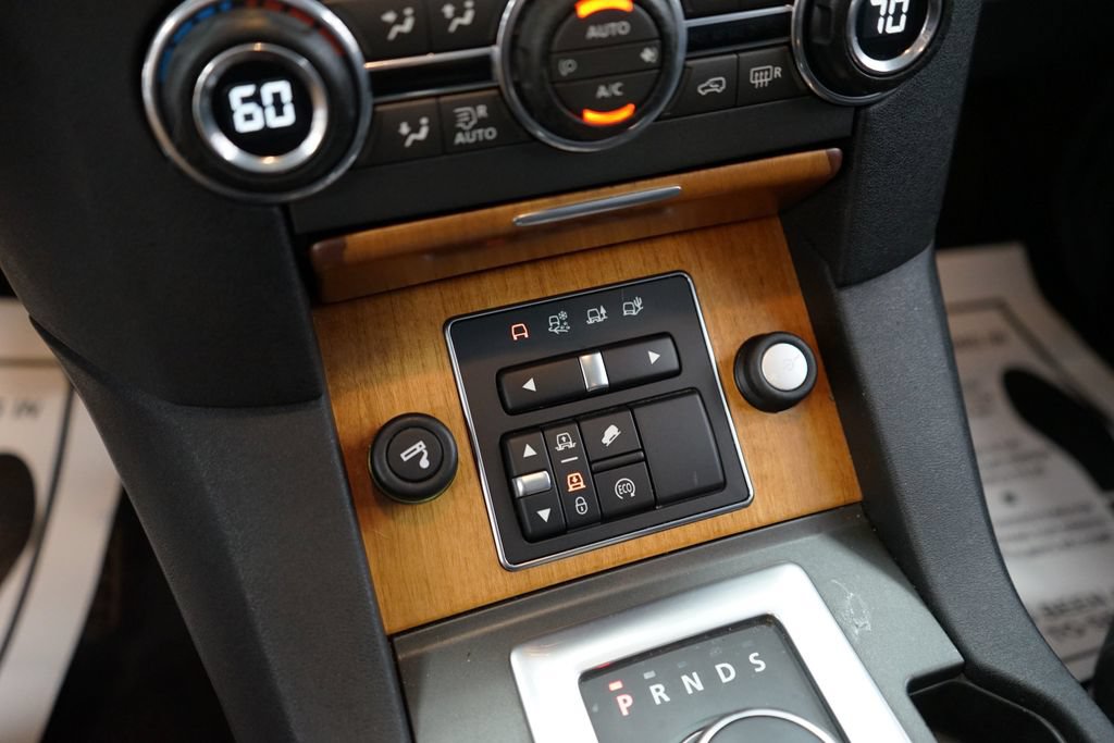 Used 2015 Land Rover LR4 HSE AWD/4WD image 39