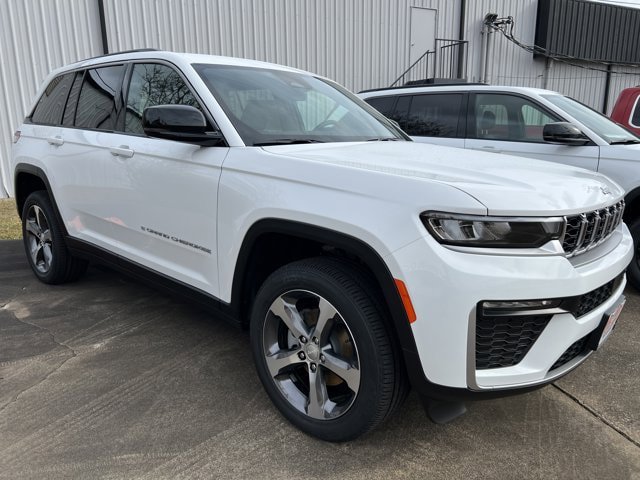 New 2026 Jeep Grand Cherokee Limited RWD image 1