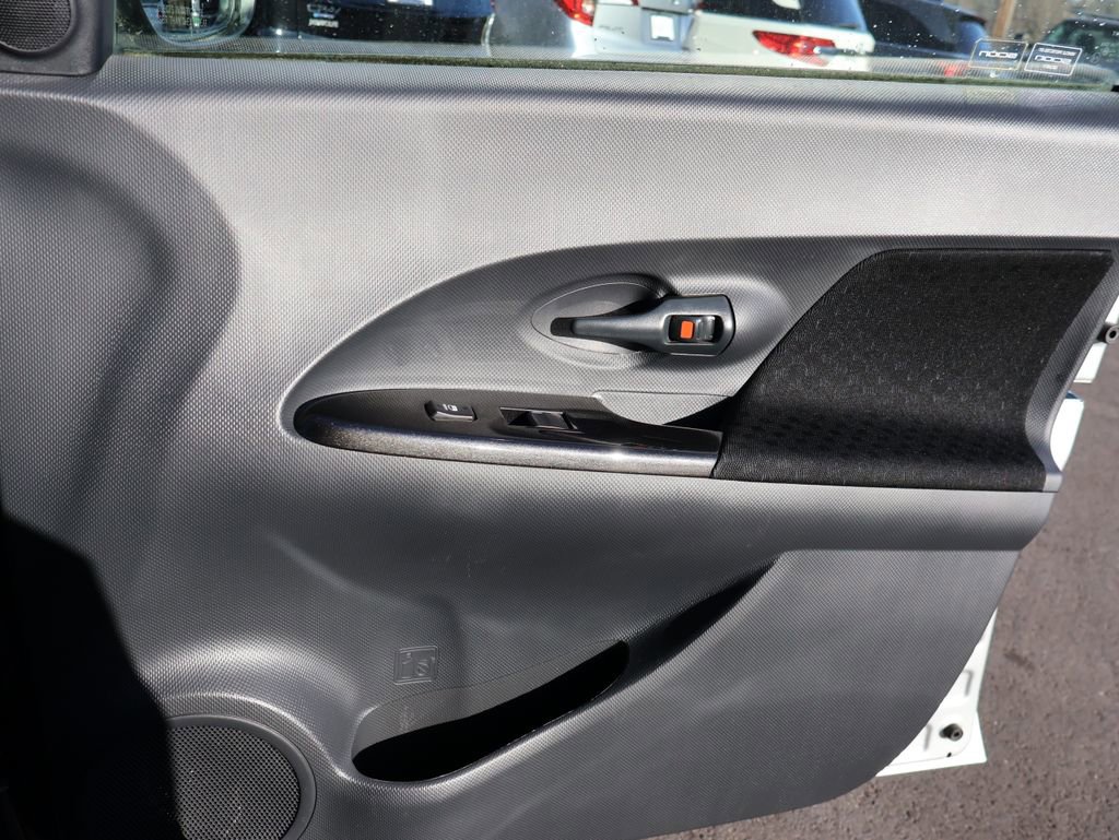 Used 2008 Scion xD Base image 11