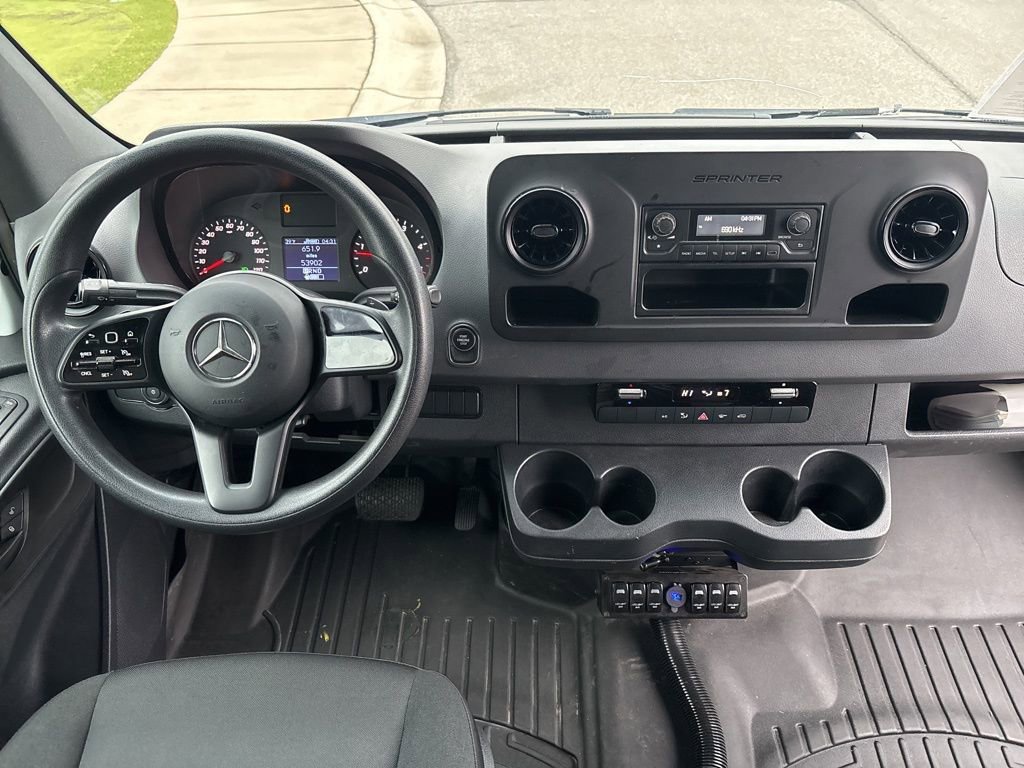 Used 2021 Mercedes-Benz Sprinter 3500 image 39