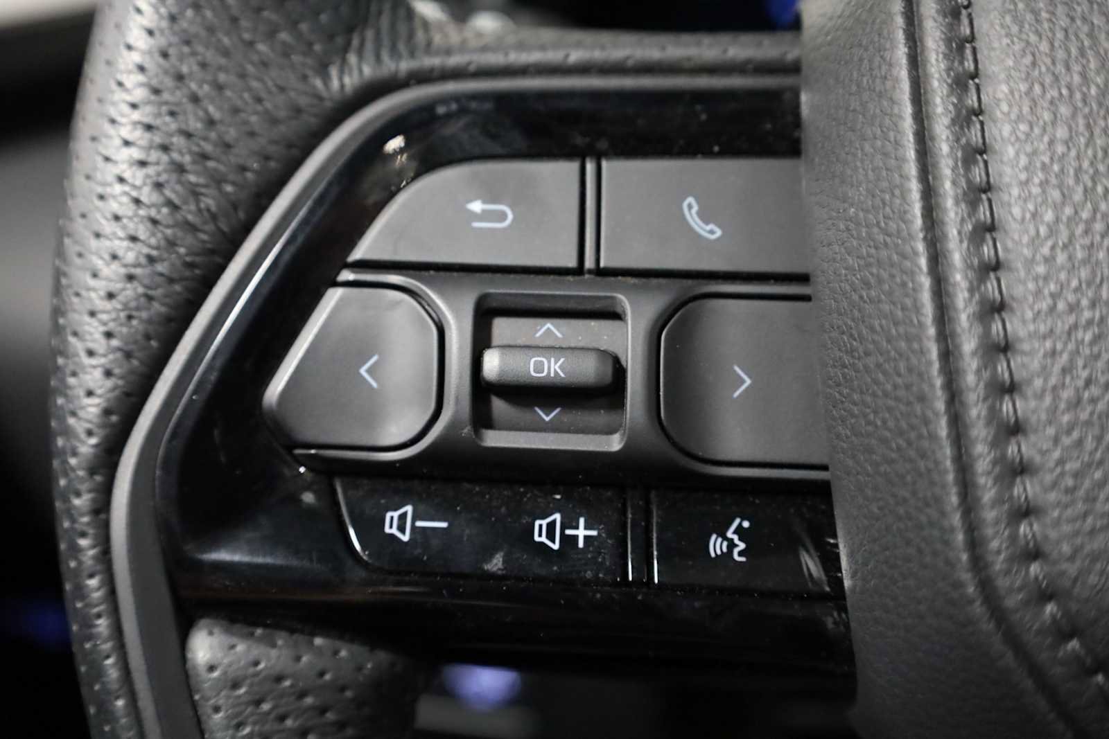 Used 2024 Toyota Sequoia Platinum image 24