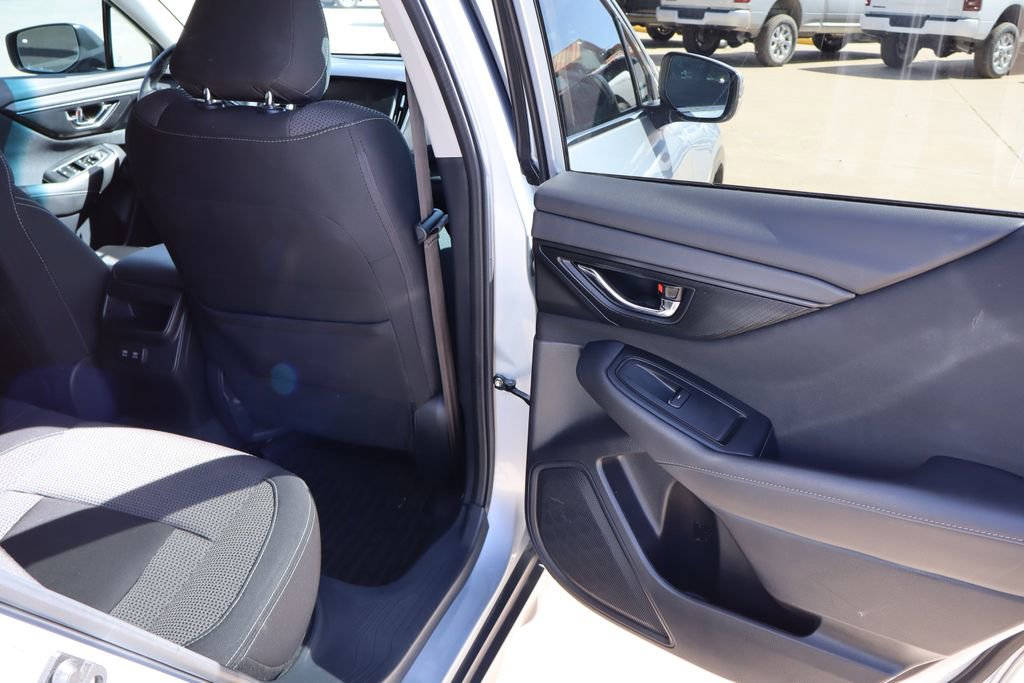 Used 2021 Subaru Outback Premium w/ Popular Package #1 AWD/4WD image 9