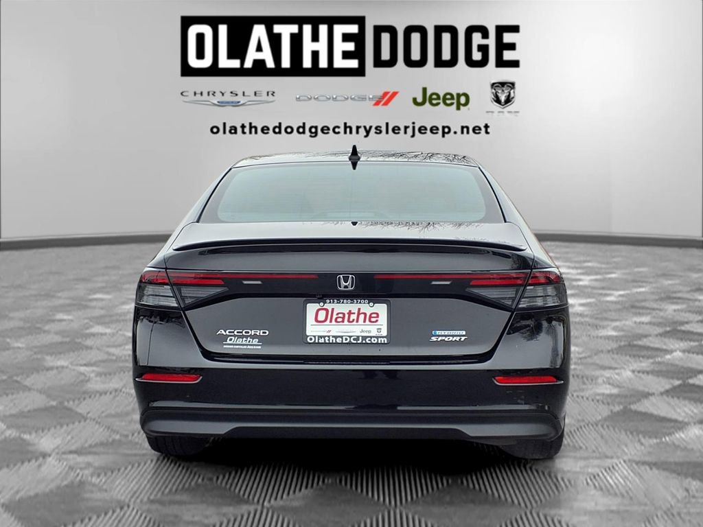 Used 2024 Honda Accord Sport image 29
