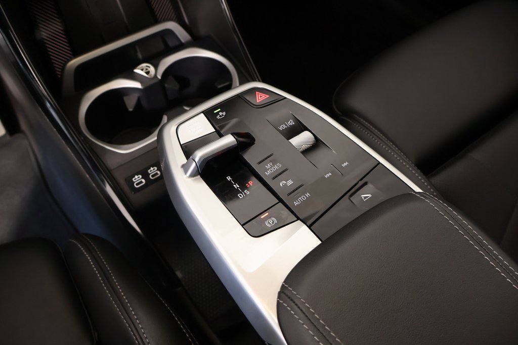 Used 2025 BMW X2 xDrive28i image 8