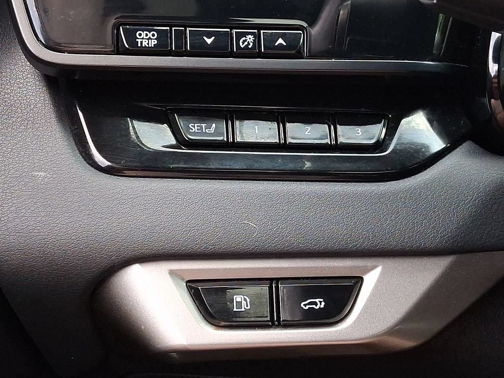 Used 2024 Lexus RX 350 Premium w/ Accessory Package (Z1) AWD/4WD image 27