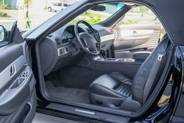 Used 2002 Ford Thunderbird RWD image 30