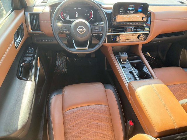Certified 2024 Nissan Pathfinder Platinum w/ Lighting Package (N93) FWD image 11