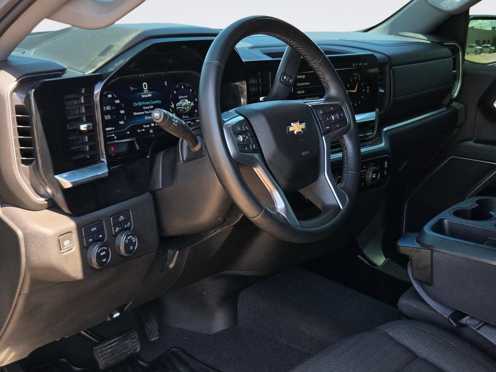 Used 2023 Chevrolet Silverado 1500 LT AWD/4WD image 30