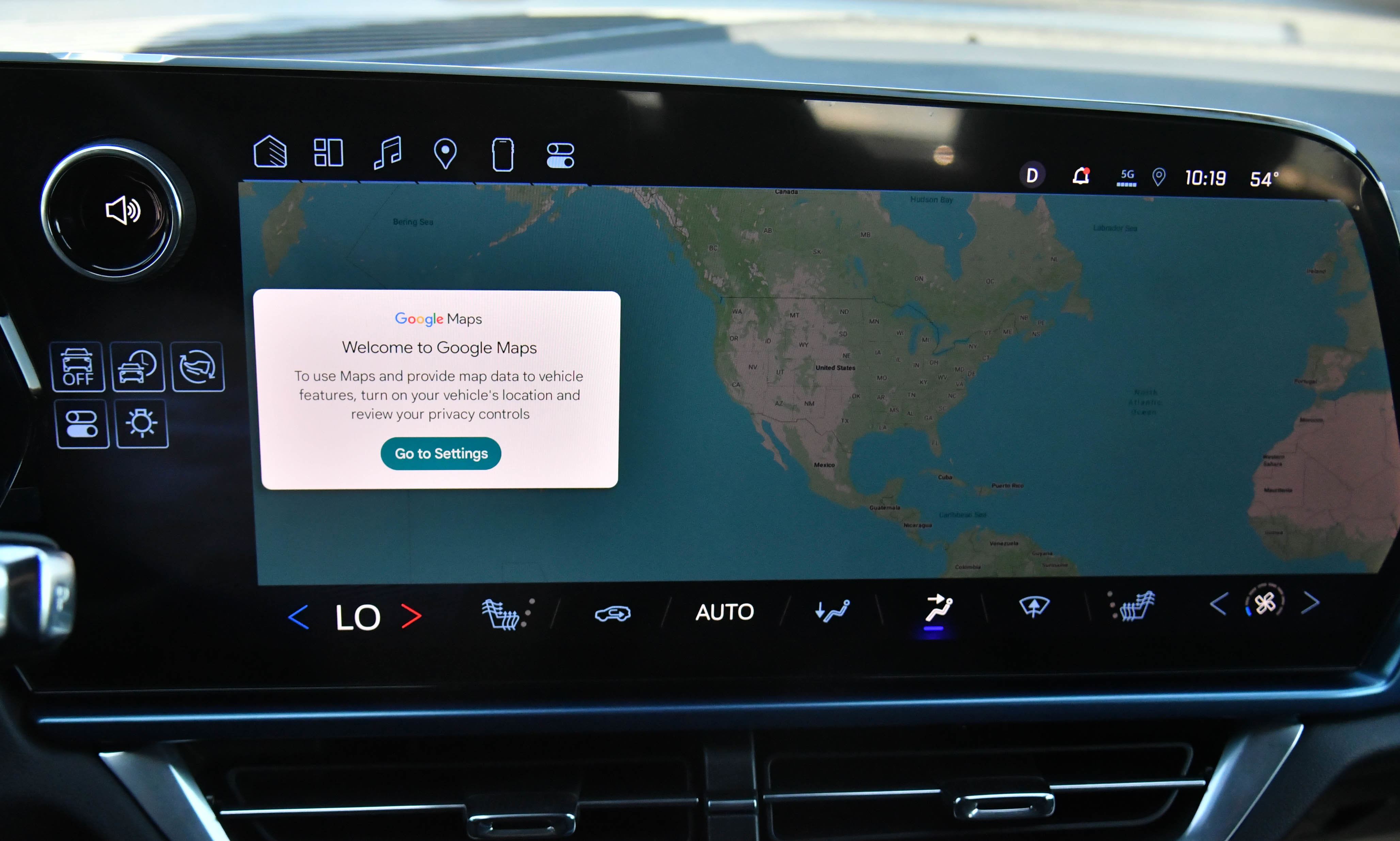 Used 2024 Chevrolet Equinox EV LT w/ LPO, Trailering Package image 30