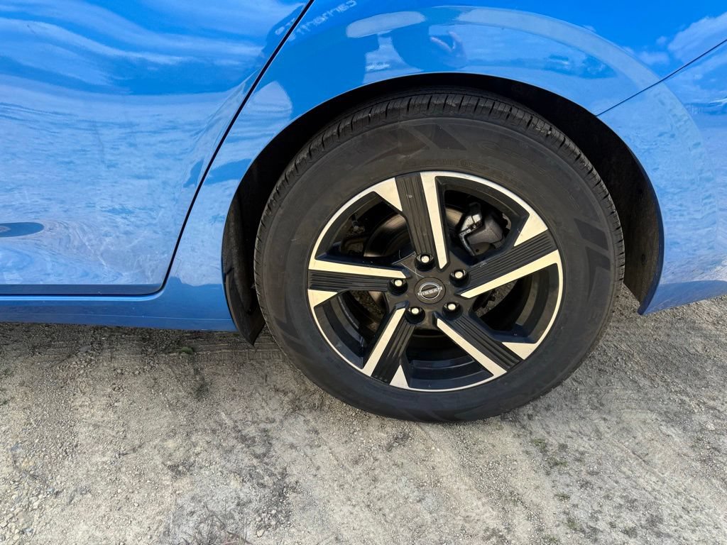 Used 2025 Nissan Sentra SV FWD image 18