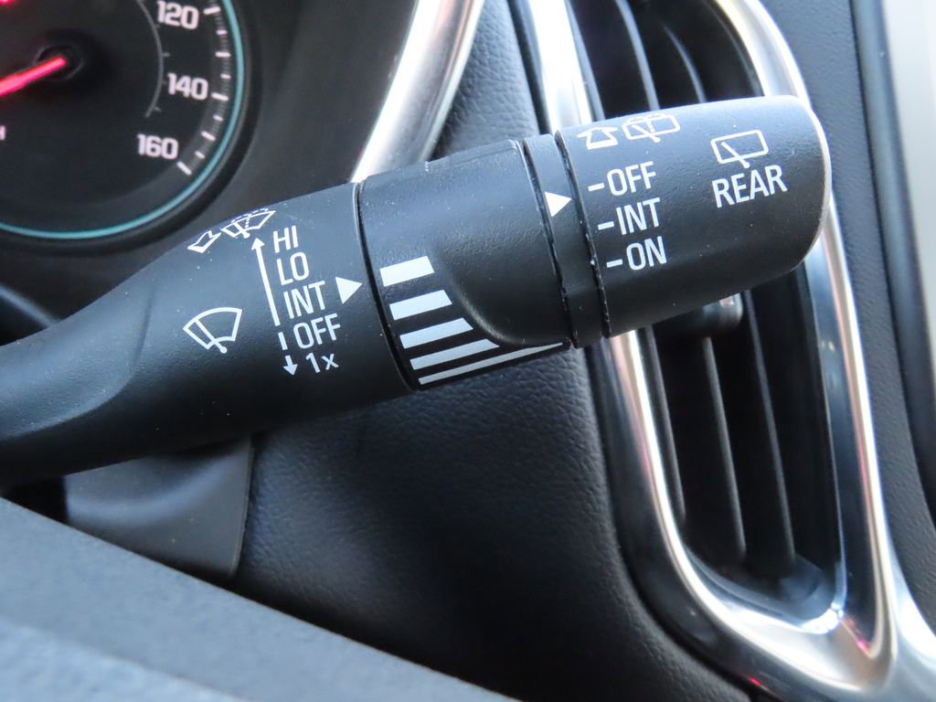 Used 2024 Chevrolet Equinox LT image 17