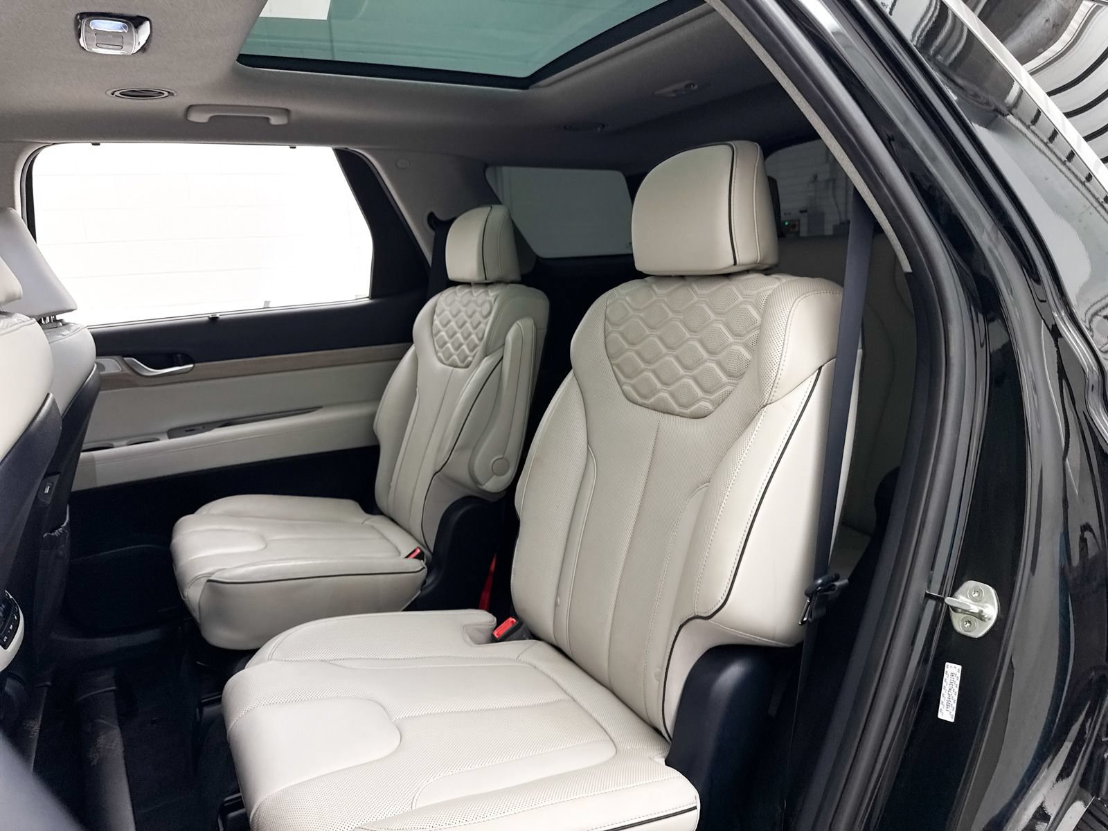 Used 2022 Hyundai Palisade Limited FWD image 32