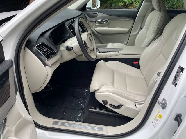 Certified 2025 Volvo XC90 T8 Ultra w/ Protection Package Premier AWD/4WD image 10