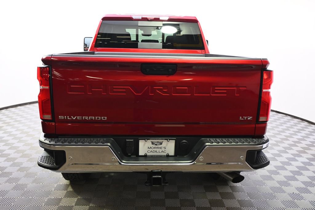 Used 2025 Chevrolet Silverado 3500 LTZ w/ LTZ Premium Package image 5