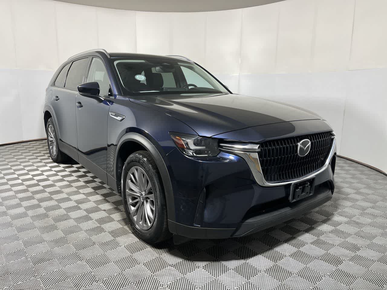 Used 2024 MAZDA CX-90 Plug-In Hybrid w/ Preferred AWD/4WD image 2