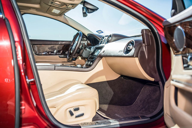 Used 2012 Jaguar XJ RWD image 51
