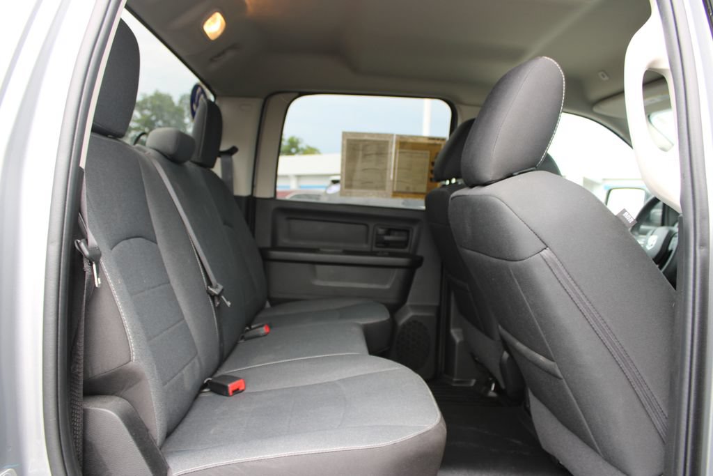 Used 2022 RAM 1500 Tradesman w/ Chrome Plus Package RWD image 33