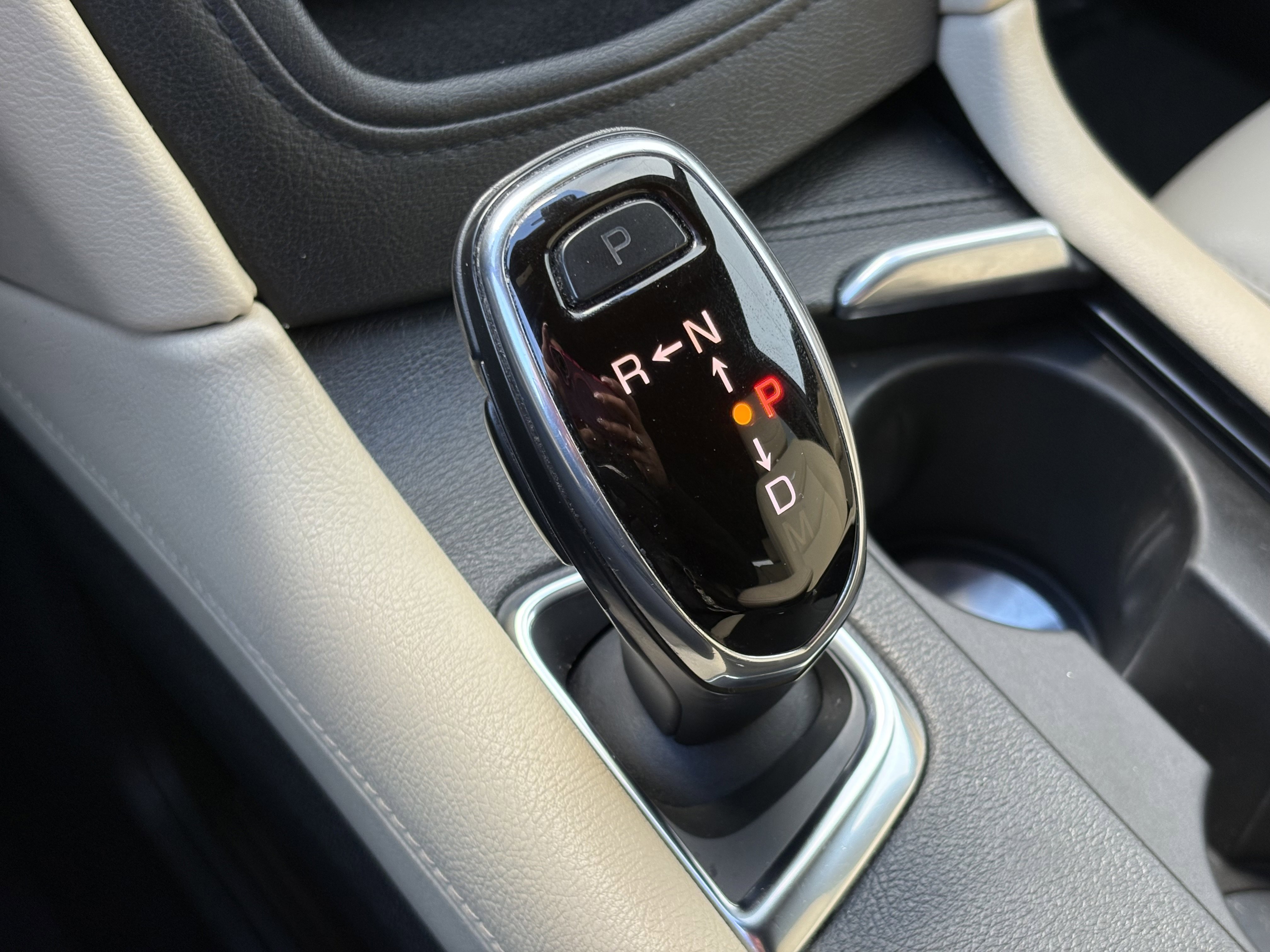 Used 2018 Cadillac XT5 FWD image 23