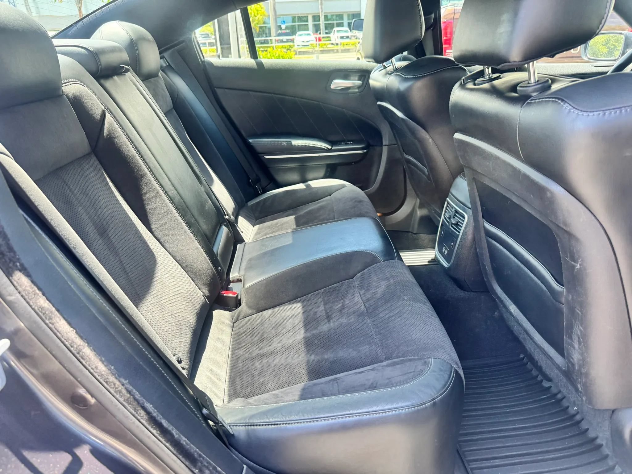 Used 2015 Dodge Charger R/T RWD image 30