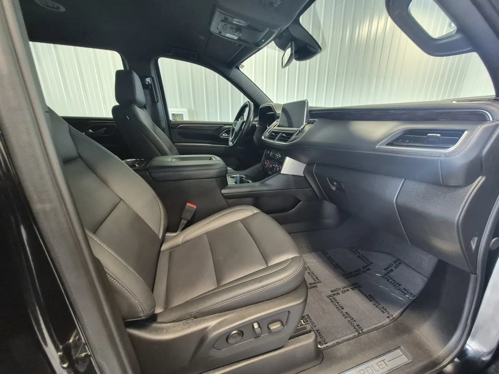 Used 2024 Chevrolet Tahoe Z71 AWD/4WD image 25