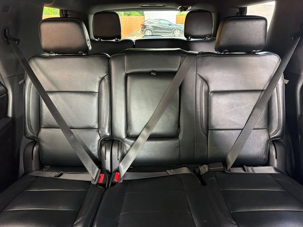 Used 2022 GMC Yukon SLE w/ Gmc Pro Safety Plus Package AWD/4WD image 30